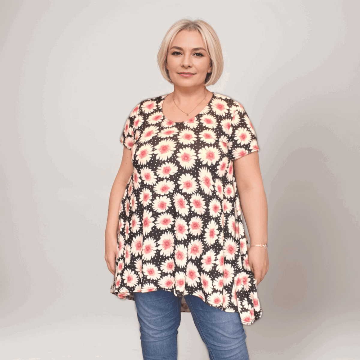 Daisy Print Swing Top with Hanky Hem - FullFab