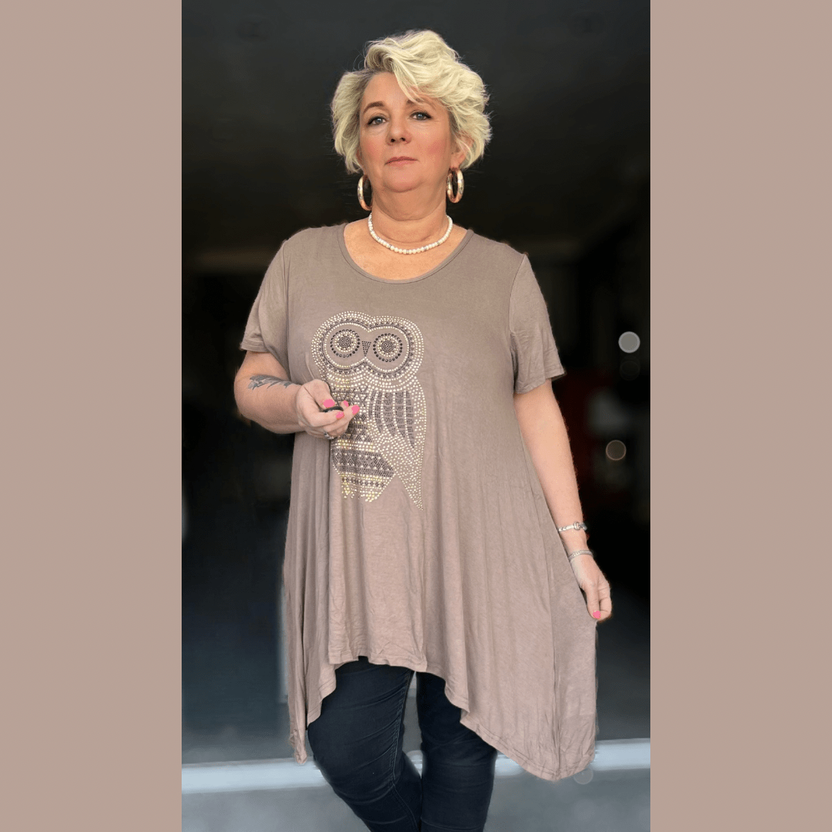 ROCKTHOSECURVES SHORT SLEEVE HANKY HEM STUDDED OWL LONG LENGTH TOP - FullFab