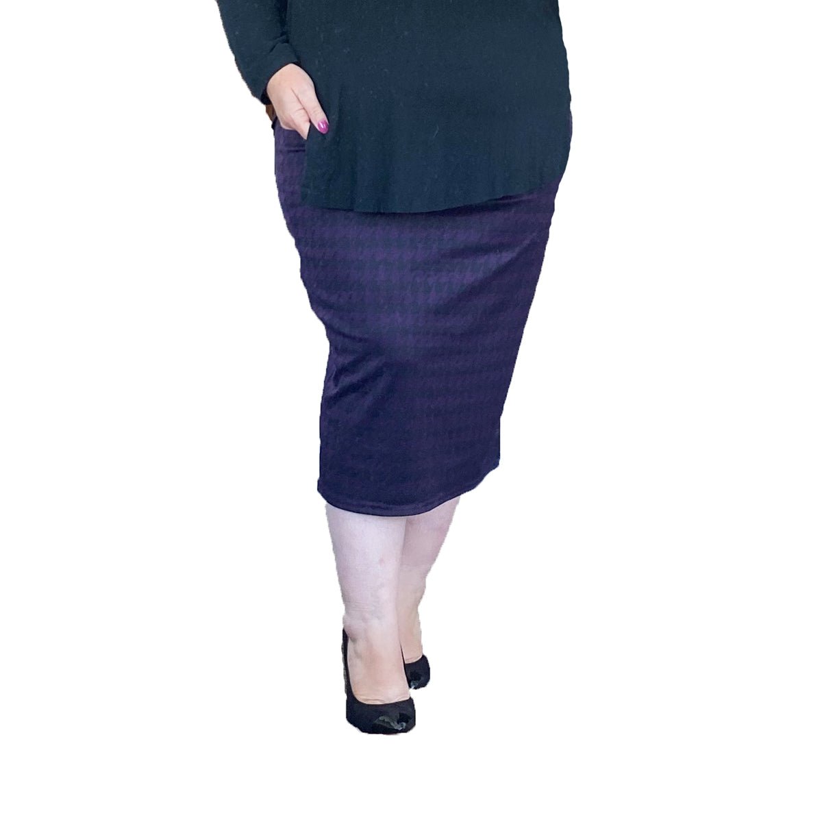 Purple pencil skirt featuring a sleek design and side pockets.