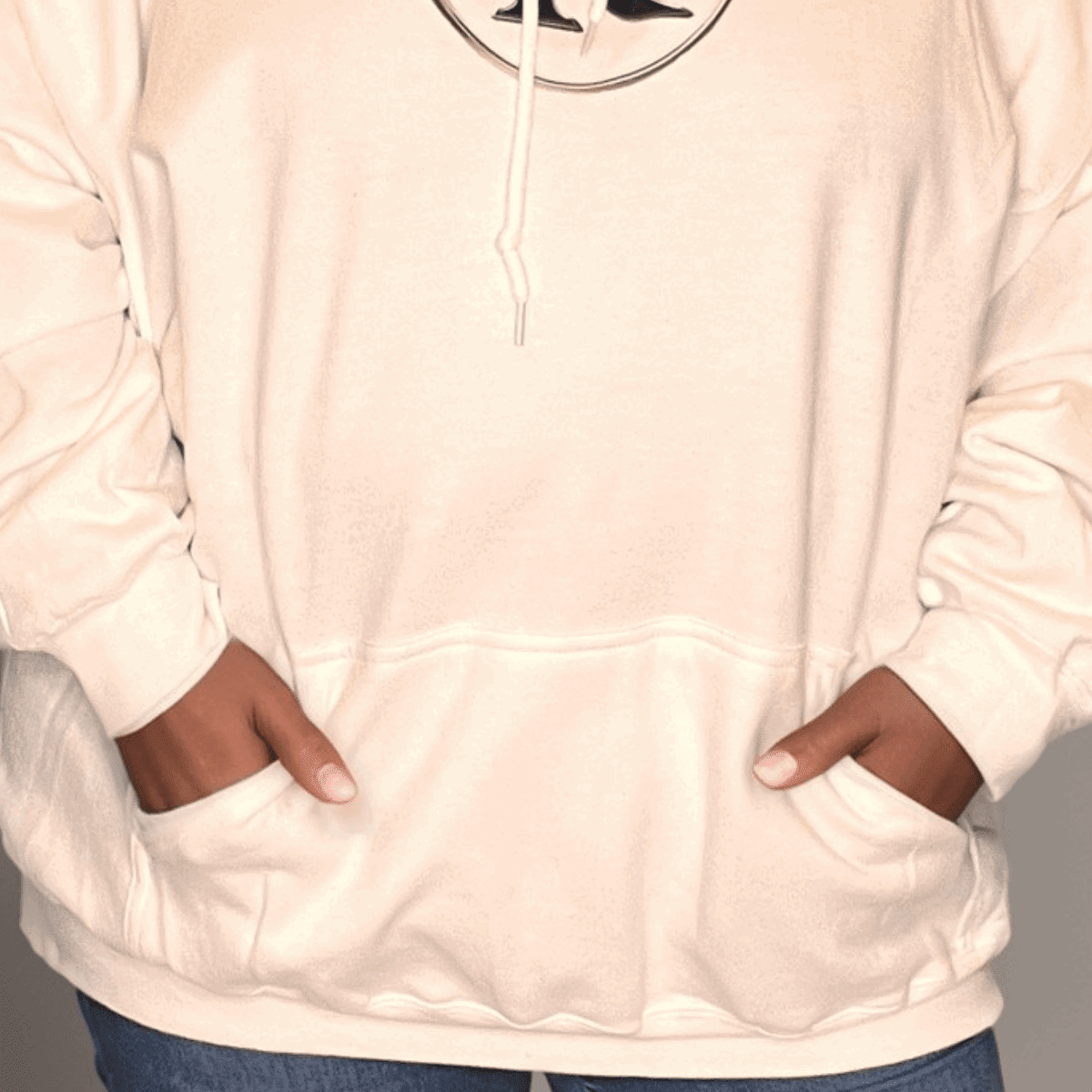 ROCKTHOSECURVES SIGNATURE R BEE HOODIE - FullFab