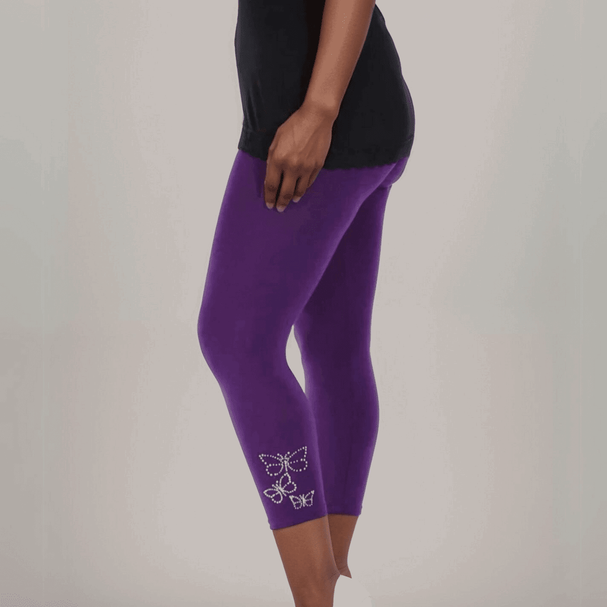 ROCKTHOSECURVES STUDDED BUTTERFLY 3/4 CAPRI LEGGINGS - FullFab