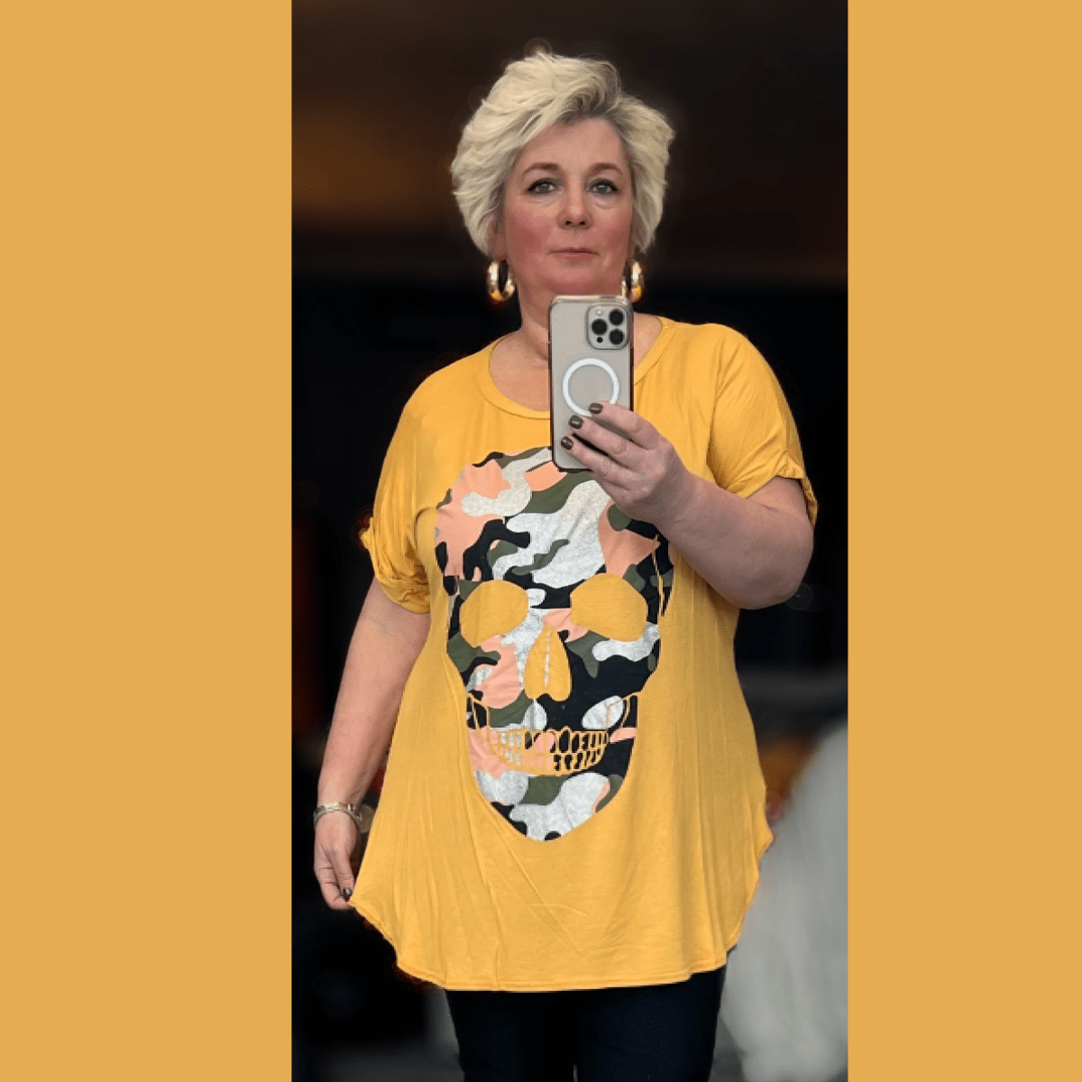 Dipped Hem Short Sleeve Glitter Skull T-Shirt - FullFab